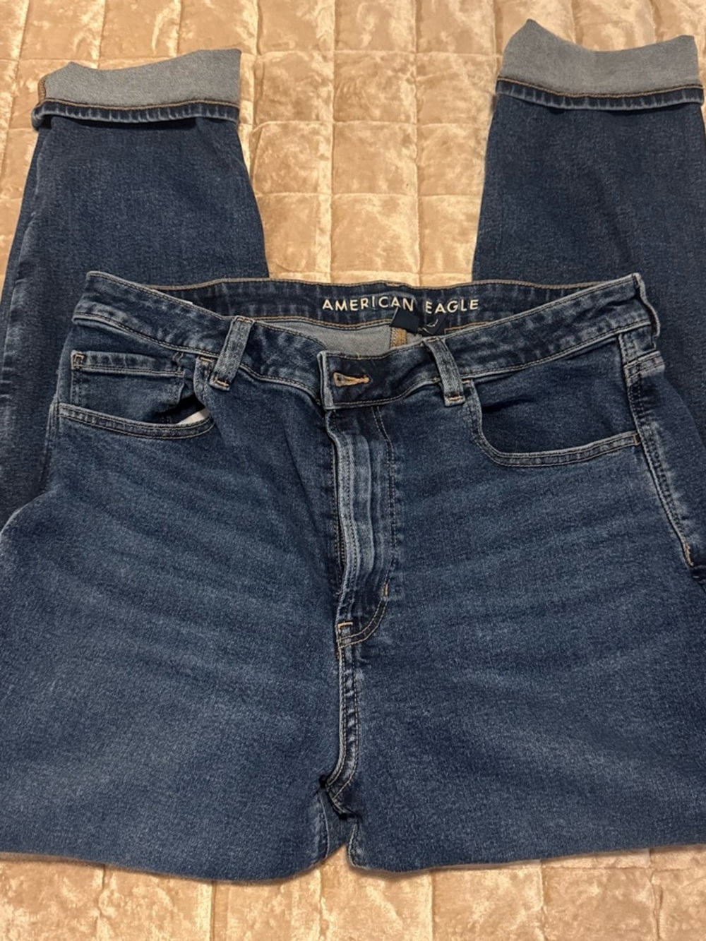 American Eagle Outfitters Indigo Mom Jean